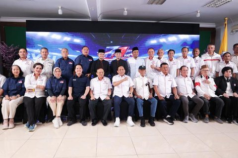 Ketua Umum PBVSI, Imam Sudjarwo, saat memberikan sambutan dalam perayaan ulang tahun ke-71 PBVSI di Gedung Serbaguna Padepokan Voli Sentul, Kamis (26/2/2026) sore WIB. (Bola.com/Abdul Aziz)