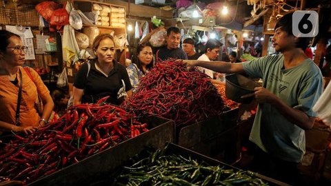 Sekretaris Kemenko bidang Perekonominan (Sesmenko), Susiwijono Moegiarso. Dia menjelaskan, Perang AS-Israel dengan Iran dipastikan berdampak besar terhadap harga minyak dunia.  Foto: Nurmayan