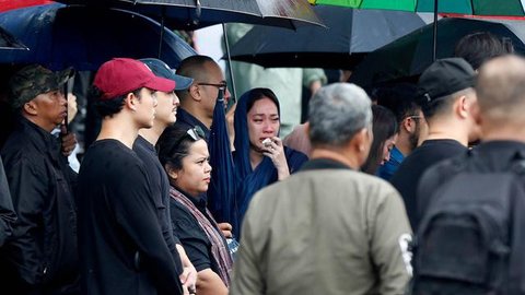 Dalam surat terbukanya, BCL percaya, Vidi Aldiano kini bertemu Ashraf Sinclair di alam baka. Ia menyebut Vidi Aldiano telah berjuang keras seumur hidupnya. (Foto: Dok. Instagram @itsmebcl)