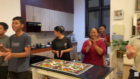 Potret Ruang Makan Rumah Arumi Bachsin (Foto: YouTube Arumi Bachsin)