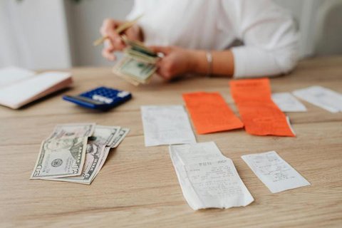 Cara Menentukan Besaran THR untuk Keluarga/Gemini AI