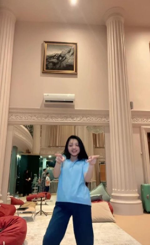 Pilar Dalam Rumah Anang Hermansyah dan Ashanty di Cinere (Foto: YouTube The Hermansyah A6)