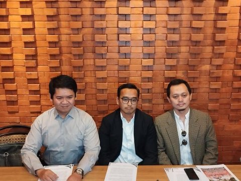 Suami Maissy Pramaisshela, dr. Riky Febriansyah mengklarifikasi serta membantah tudingan predator koas tak lama setelah isu perselingkuhan merebak.