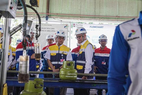 Kementerian Energi dan Sumber Daya Mineral (ESDM), Pertamina Patra Niaga bersama serta Badan Pengatur Hilir Minyak dan Gas Bumi (BPH Migas) meninjau kesiapan distribusi energi di wilayah Jawa