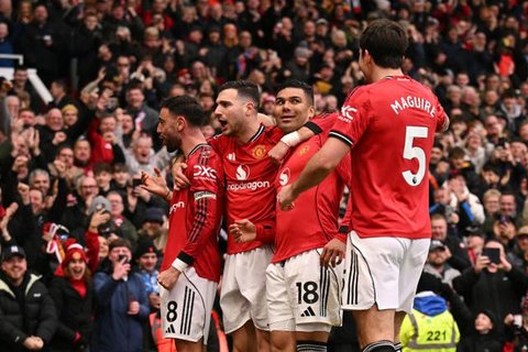 Bruno Fernandes sempat gagal mengksekusi penalti menjadi gol. Meski begitu, sang kapten sukses secara konsisten meneror pertahanan Chelsea, baik di babak pertama maupun kedua. (AP Photo/Da