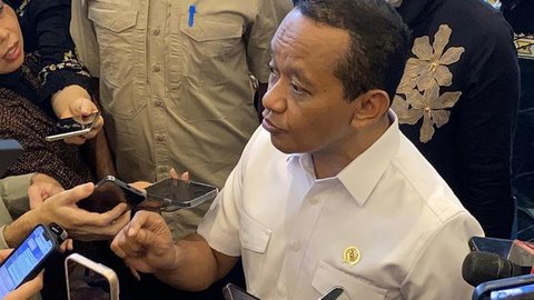 Menteri Energi dan Sumber Daya Mineral (ESDM) Bahlil Lahadalia di Kementerian Koordinator Bidang Perekonomian, Jumat (27/3/2026). (Liputan6.com/Christian)