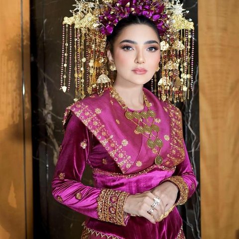 Potret Ashanty Pakai Baju Adat Palembang (Foto: Instagram @ashanty_ash)