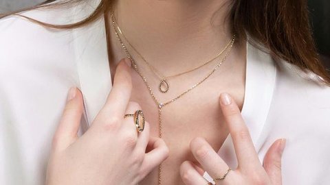 Cara Mengkilapkan Emas Tanpa Bayar ke Toko Perhiasan (Sumber; gemini.com)