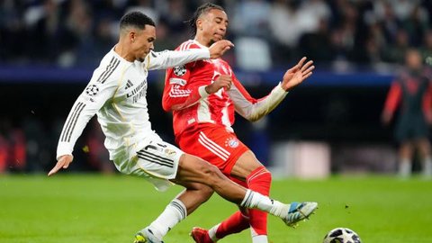 Luis Diaz mencetak gol pembuka timnya dalam laga leg pertama perempat final Liga Champions di Santiago Bernabeu, 8 April 2026. (AP Photo/Bernat Armangue)