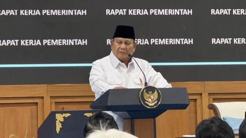 Presiden Prabowo Subianto menggelar taklimat di Istana Merdeka, Jakarta, Rabu (8/4/2026), yang diikuti seluruh Kabinet Merah Putih, mulai dari menteri, wakil menteri hingga pejabat setingkat
