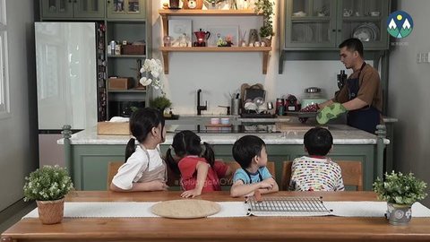 Potret Dapur Rumah Ricky Harun dan Herfiza (Foto: YouTube/KELUARGA MOYAPOYA)