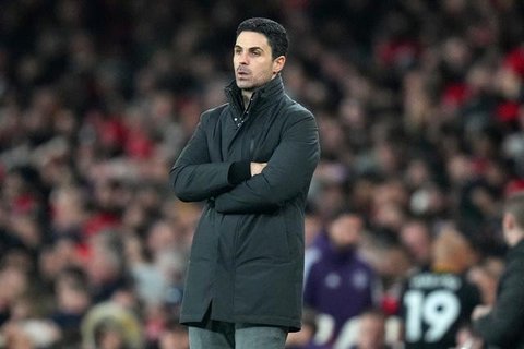 Pelatih Arsenal asal Spanyol, Mikel Arteta, terlihat selama pertandingan leg kedua semifinal Liga Champions UEFA antara Paris Saint-Germain (PSG) dan Arsenal di stadion Parc des Princes di