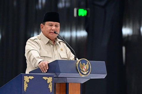 Presiden Prabowo Subianto saat menyaksikan Penyerahan Denda Administratif dan Penyelematan Keuangan Negara di Kejagung, Jakarta Selatan, Jumat (10/4/2026) (Biro Pers Istana)