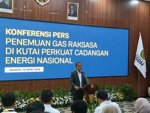 Menteri Energi dan Sumber Daya Mineral (ESDM) Bahlil Lahadalia dalam konferensi pers Temukan Potensi Gas Raksasa di Kantor Kementerian ESDM, Jakarta, Senin (20/4/2026). ( Liputan6.com/Maul)