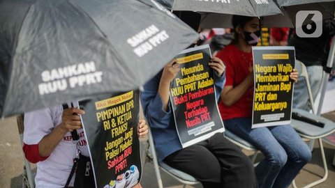 "Mereka mengalami kekerasan secara psikis, mereka yang disekap, ditahan kemudian secara fisik dipukulin, ada kekerasan seksual, ada kekerasan secara ekonomi, kemudian ada juga paling besar