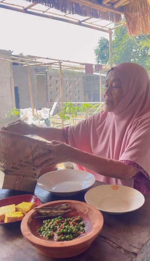 Potret Dapur Boby Tince di Kampung / Instagram @boby_tince