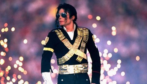 Sarung tangan Michael Jackson. (dok. nateandsanders.com)