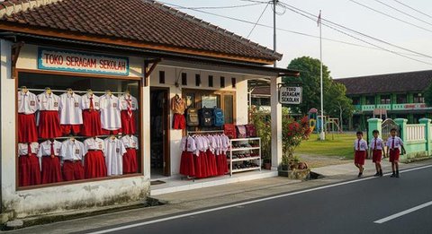 Peluang Usaha di Rumah Pinggir Jalan Dekat SD yang Menjanjikan/Gemini AI