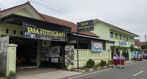 Peluang Usaha di Rumah Pinggir Jalan Dekat SD yang Menjanjikan/Gemini AI