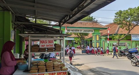 Peluang Usaha di Rumah Pinggir Jalan Dekat SD yang Menjanjikan/Gemini AI
