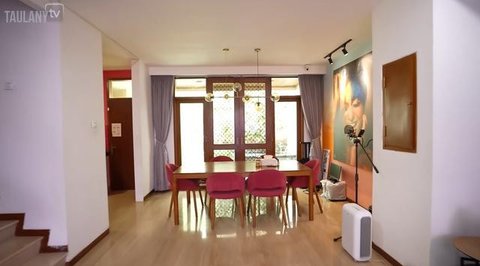 Potret Ruang Tamu Rumah Marshanda yang Tersambung dengan Ruang Makan (youtube.com/@taulany_tv)