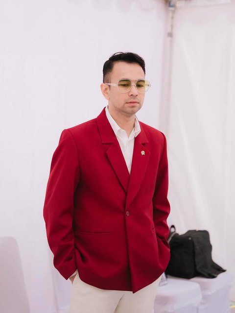 Raffi Ahmad usai dilantik Presiden Prabowo Subianto menjadi Utusan Khusus Presiden bidang Pembinaan Generasi Muda dan Pekerja Seni di Istana Negara, Jakarta, Selasa (22/10/2024). (Mer