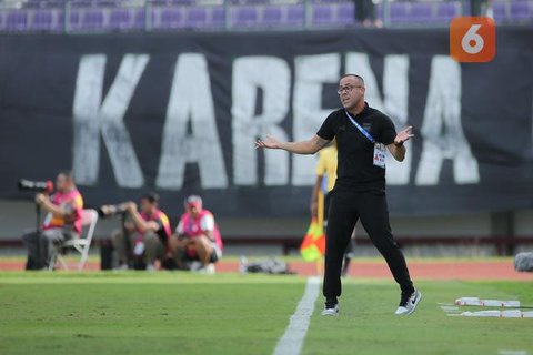 Aksi winger andalan Borneo FC Samarinda, Mariano Peralta dalam laga pekan ke-30 BRI Super League 2025/2026 di kandang Persik Kediri, Stadion Brawijaya, Kediri, Rabu (29/4/2026). (Dok. Borneo