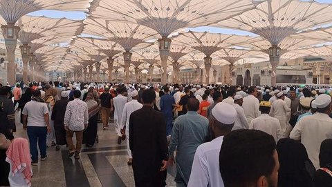 Kloter SUB-12, yang membawa jemaah haji asal kota Malang, tiba di Bandara Madinah. (dok. Media Center Haji 2026)