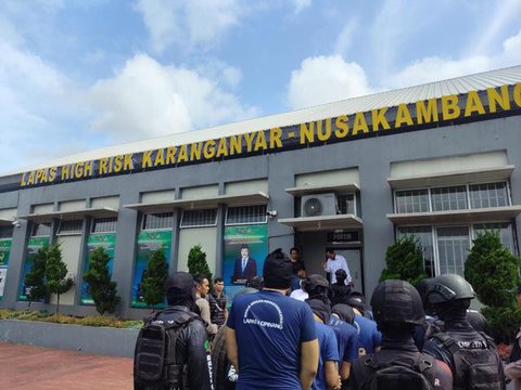 Pesohor, Muhammad Ammar Akbar alias Ammar Zoni, saat mengikuti sidang lanjutan terkait kasus peredaran narkotika di lingkungan Rutan Salemba, Pengadilan Negeri Jakarta Pusat, Kamis (12/3/2026