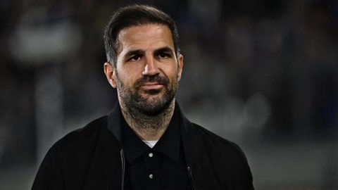 Pelatih Como, Cesc Fabregas pada laga kontra AC Milan di ajang Liga Italia 2025/2026. (Piero CRUCIATTI / AFP)