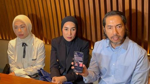 Erin Wartia Mantan Istri Andre Taulany dan kuasa hukumnya, Sunan Kalijaga. (M Altaf Jauhar/ Liputan6.com)