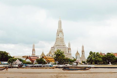 Wat Arun Temple, Bangkok. (Photo: REY MELVIN CARAAN/Unsplash)