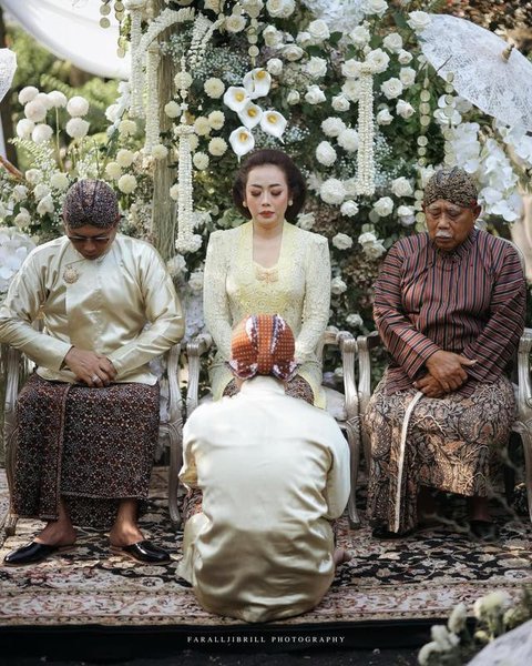 Dekorasi Siraman Pernikahan Putra Soimah (Foto: Instagram @aksauyun)