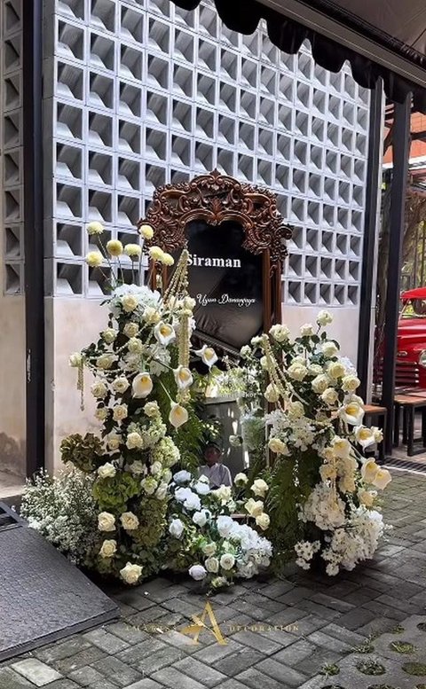 Dekorasi Siraman Pernikahan Putra Soimah (Foto: Instagram @aksauyun)