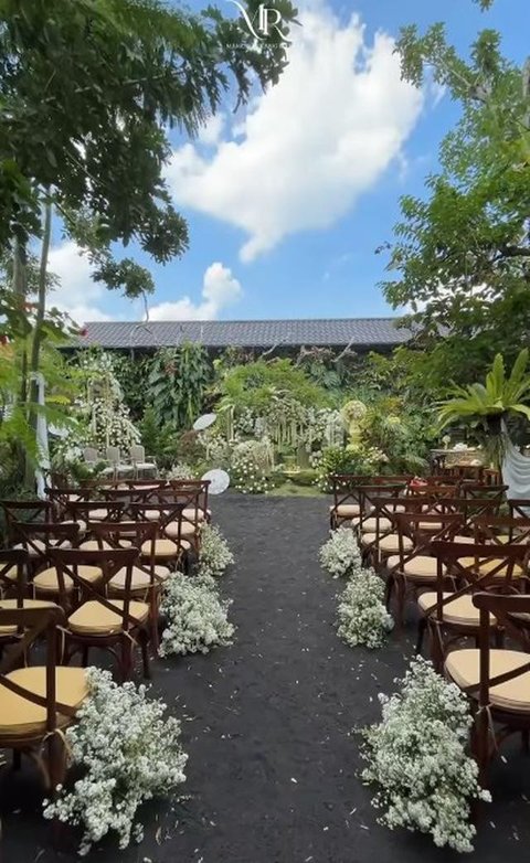 Dekorasi Siraman Pernikahan Putra Soimah (Foto: Instagram @aksauyun)