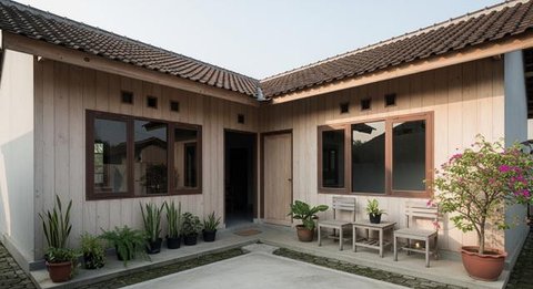 Model rumah kampung minimalis untuk pasangan lansia. [Foto: Gemini]