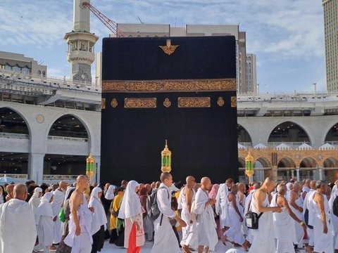 Direktur Jenderal Pengembangan Ekosistem Ekonomi Haji Kemenhaj, Jaenal Effendi. Kementerian Haji dan Umrah (Kemenhaj) RI menggandeng tiga perusahaan Indonesia untuk menyediakan makanan siap s