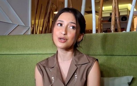 Meski tak menyebut tanggal pasti secara gamblang, Jennifer Coppen memastikan pernikahan dengan Justin Hubner berlangsung dua hari di awal Juni 2026.