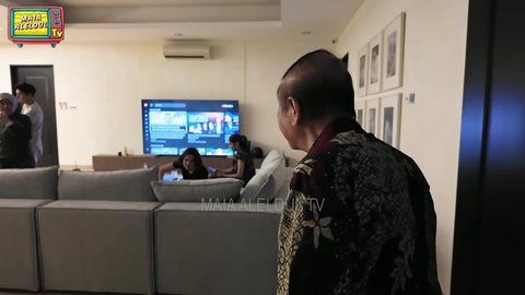 Potret Ruang TV Rumah Al Ghazali dan Alyssa Daguise (Foto: YouTube/The ALs)