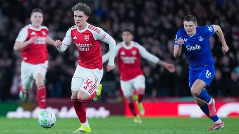 Pada masa injury time atau pada menit ke-90+7, giliran Max Dowman mencatat nama di papan skor sekaligus mengukir sejarah sebagai pencetak gol termuda dalam sejarah Premier League. Tampak dala