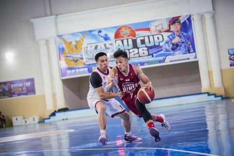 Tim Basket Bhayangkara Brimob meraih juara pada ajang KASAU Cup 2026 Basketball Tournament kategori antar kementerian dan lembaga. (Polri)