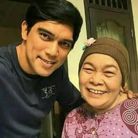 Artis Deliana Siahaan meninggal dunia pada Kamis, 21 Mei 2026, dalam usia 71 tahun. Sutan Simatupang hingga Ayushita menyampaikan dukacita. (Foto: Dok. Instagram @delianasiahaan)