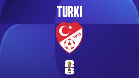 Gelandang Turki #10, Hakan Calhanoglu, merayakan gol pertama timnya dari titik penalti bersama rekan-rekannya selama pertandingan leg kedua play-off UEFA Nations League A/B antara Hungaria