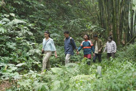 Sekawan Limo 2: Gunung Klawih yang dibintangi Bayu Skak dan Nadya Arina menjadi film Indonesia ke-13 yang mencapai sejuta penonton tahun 2026. (Foto: Dok. Starvision Plus)