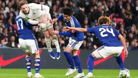 Timnas Inggris tampil dominan dalam penguasaan bola. Namun mereka kesulitan untuk mengancam gawang Jepang.