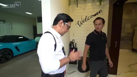 Potret Ruang Tamu Rumah Andhika Pratama dan Ussy Sulistiawaty (Foto: YouTube/TAULANY TV)