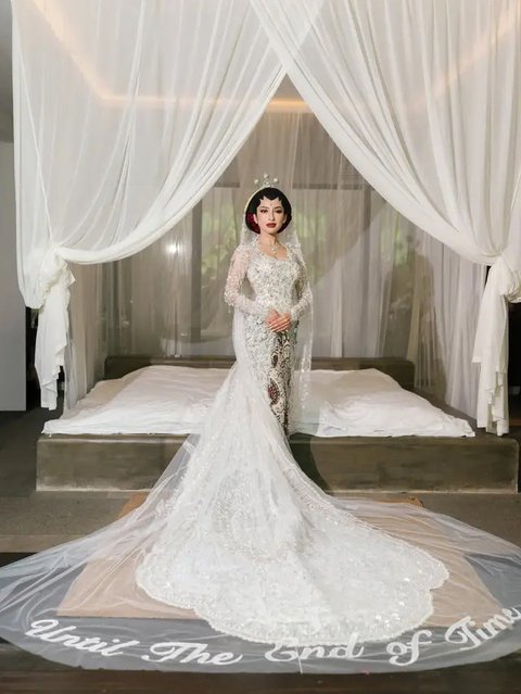 Detail Kebaya Akad Jennifer Coppen  (instagram.com/jennifercoppenreal20)