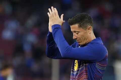 Ekspresi Ferran Torres usai membobol gawang Real Betis di lanjutan La Liga musim 2025/2026, Minggu (7/12/2025) (AP Photo/Manu Reino)