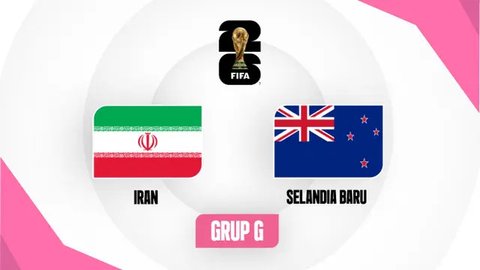 Bek Selandia Baru, Callan Elliot, dan bek Iran, Ali Nemati, bertarung dalam laga Grup G Piala Dunia 2026 di Los Angeles Stadium, Inglewood, Selasa (16/6/2026) pagi WIB. (Frederic J. Brown / A