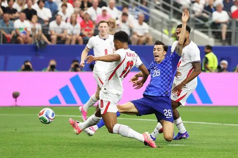 Penyerang Inggris, Marcus Rashford, merayakan gol keempat yang dicetak timnya dalam pertandingan Grup L Piala Dunia FIFA 2026 antara Inggris melawan Kroasia di Dallas Stadium, Arlington, Texa